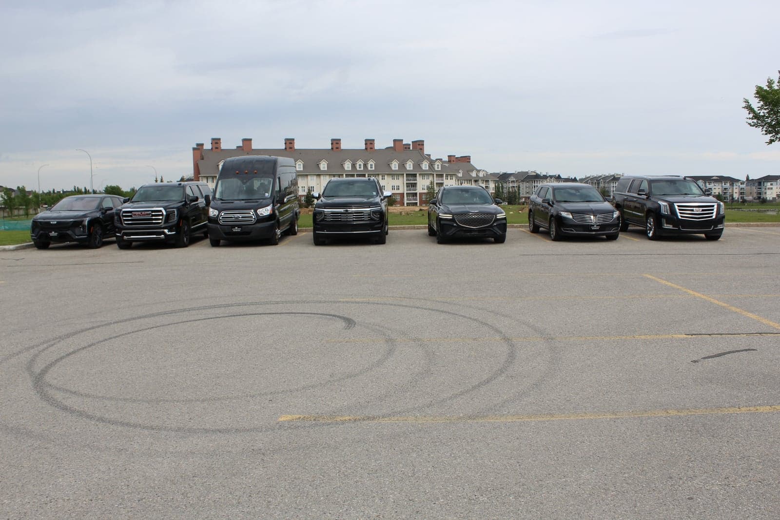 LuxLimo fleet lineup ready for YYC disruption transfers